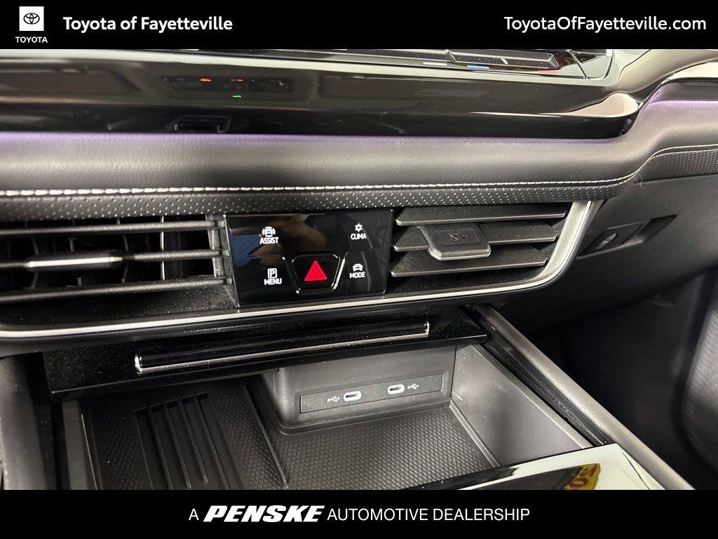 Thumbnail: 2025 Volkswagen Atlas - 32