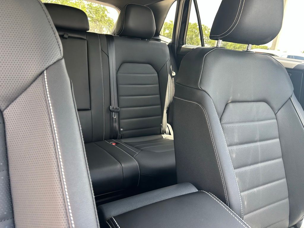 New 2026 Deep Black Volkswagen 2.0T SEL R-Line Black image 38