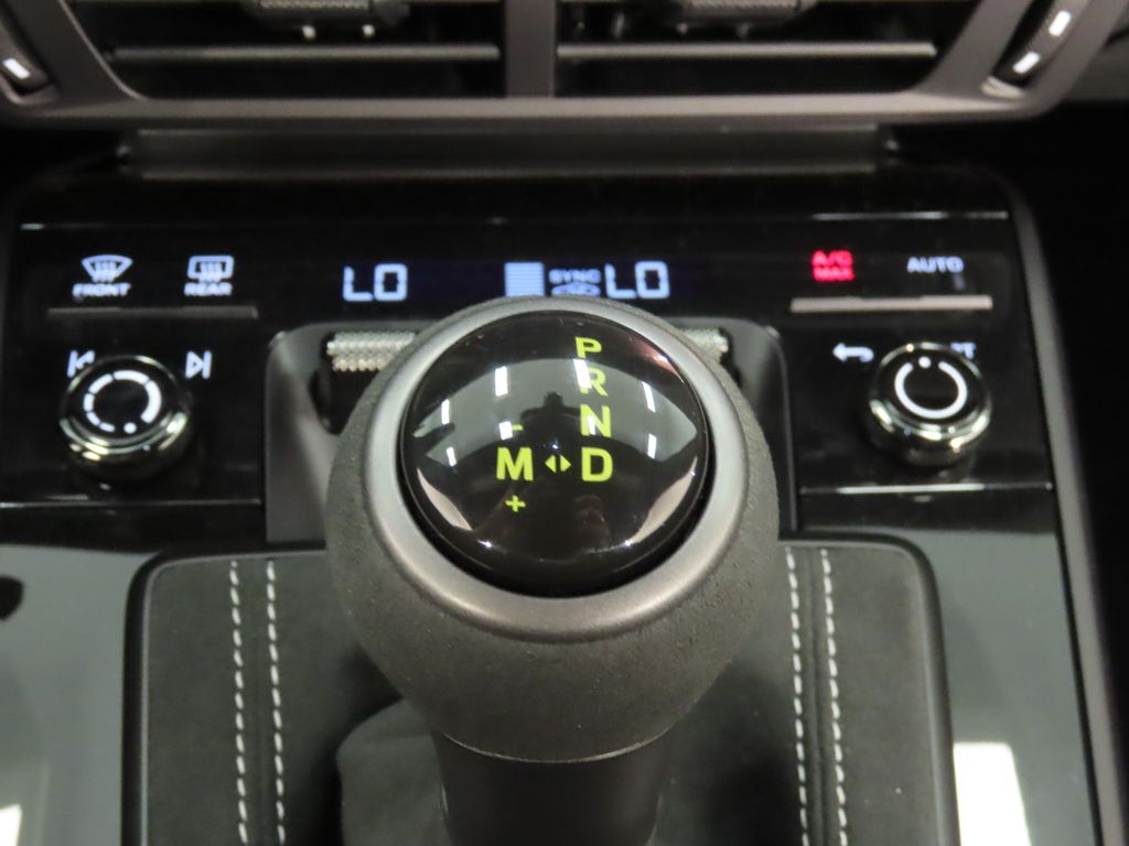 Thumbnail: 2026 Porsche 911 - 27