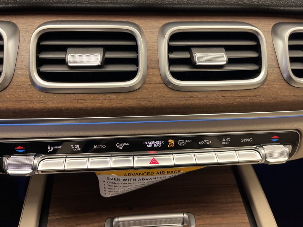 Thumbnail: 2026 Mercedes-Benz GLE - 20