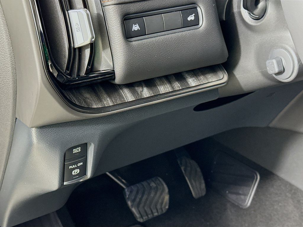 Thumbnail: 2026 Nissan Armada - 10