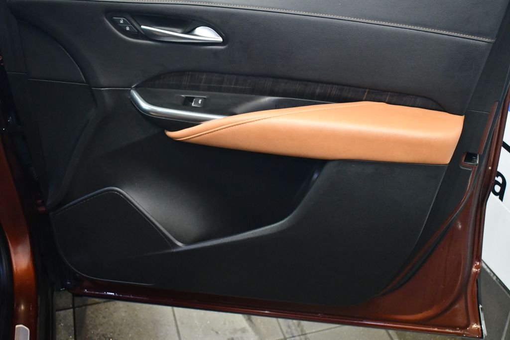 Thumbnail: 2019 Cadillac XT4 - 32