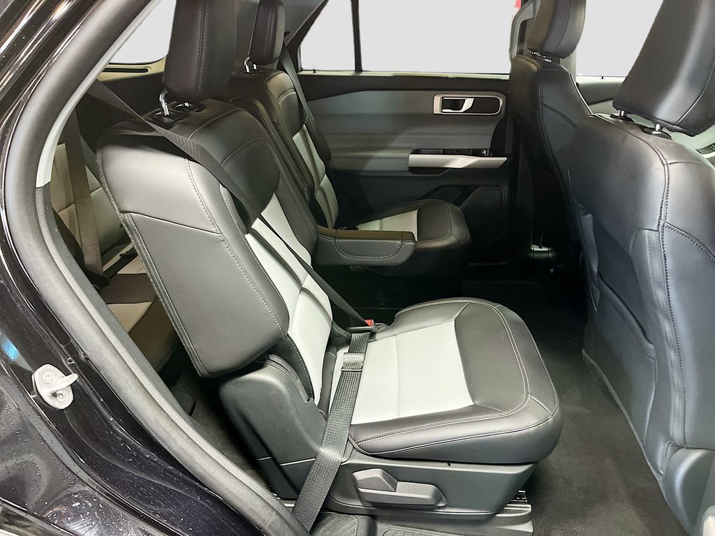 Used 2023 Black Metallic Ford XLT image 29