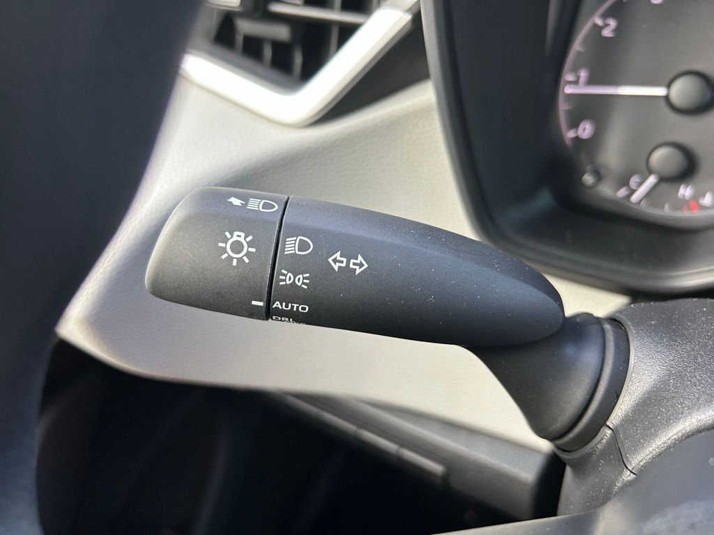 Thumbnail: 2025 Toyota Corolla - 21