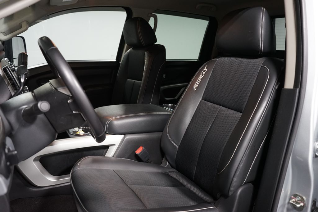 Thumbnail: 2018 Nissan Titan - 28