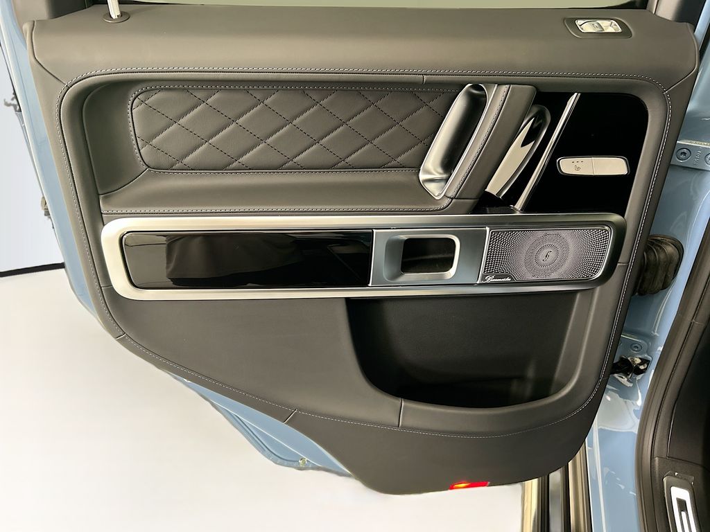 Thumbnail: 2026 Mercedes-Benz G-Class - 25
