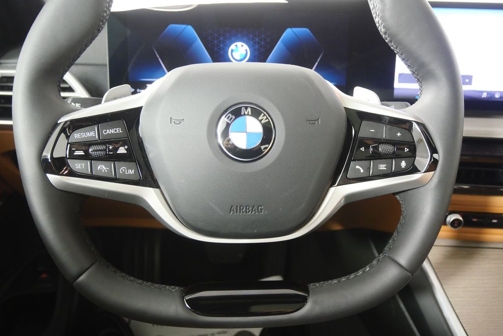 Thumbnail: 2025 BMW 3 Series - 22