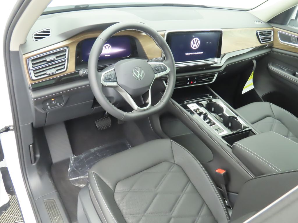 Thumbnail: 2026 Volkswagen Atlas - 9