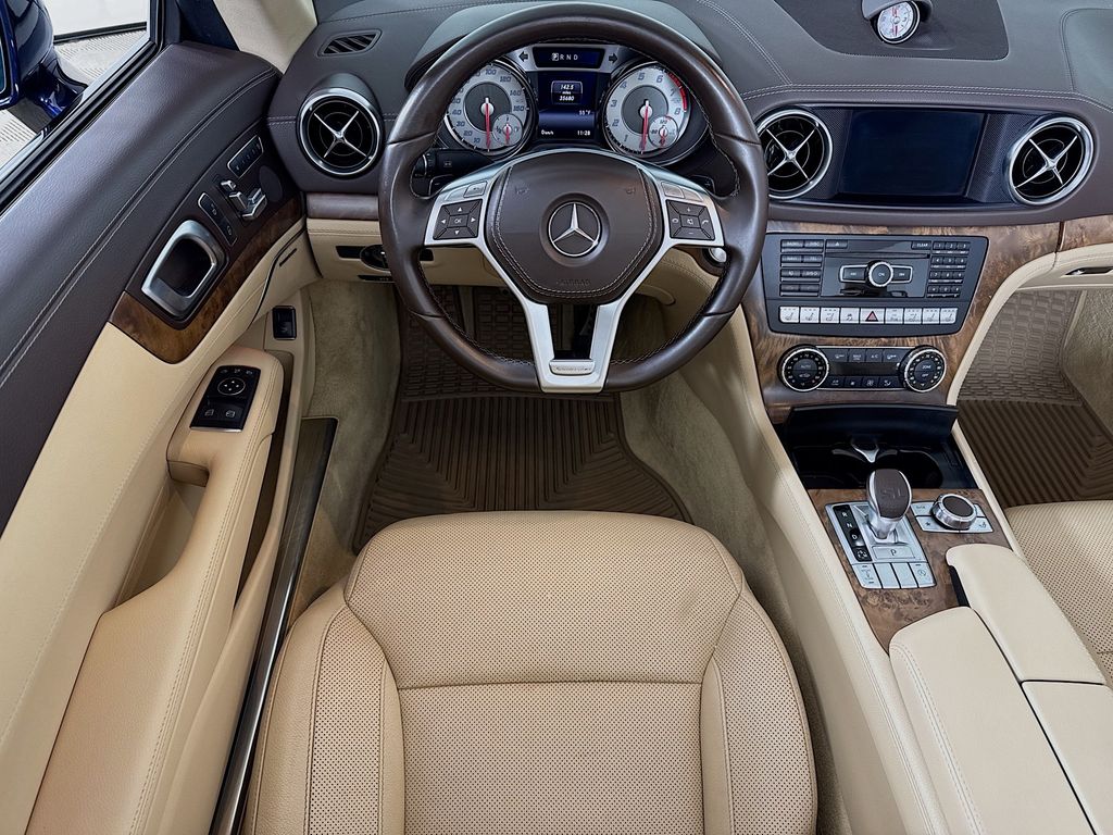 Thumbnail: 2016 Mercedes-Benz SL-Class - 18