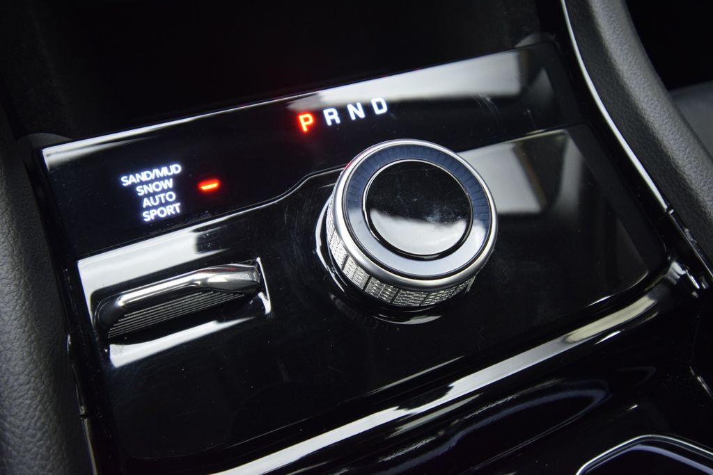 used 2022 Jeep Grand Cherokee car, priced at $29,400