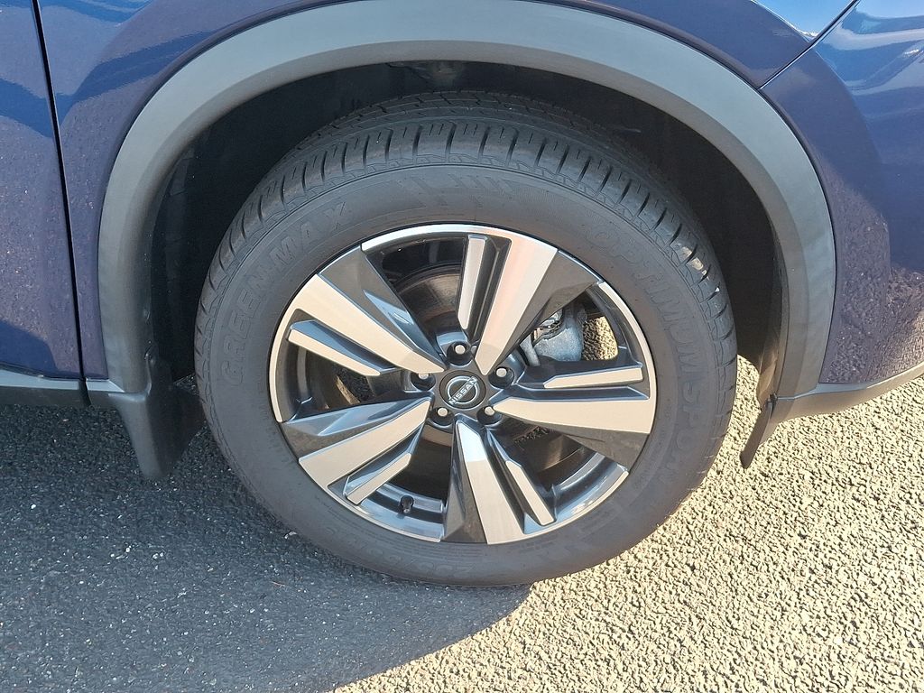 Thumbnail: 2022 Nissan Rogue - 8