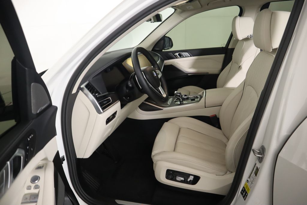 2022 BMW X7 xDrive40i 20