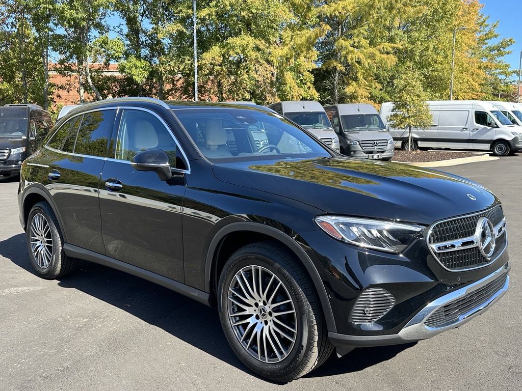 2024 Mercedes-Benz GLC GLC 300 2