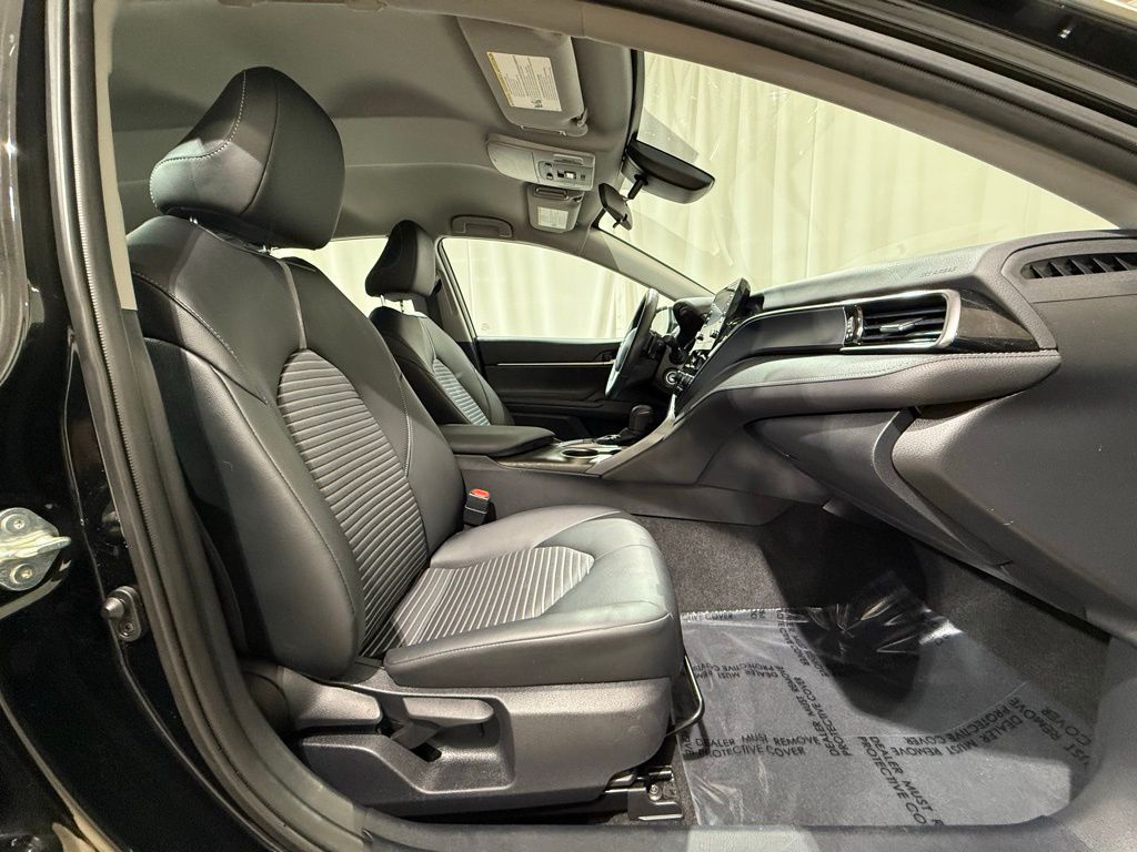 Thumbnail: 2023 Toyota Camry - 19