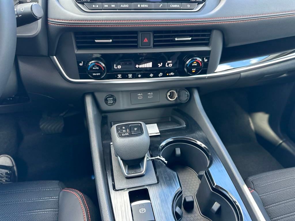 2025 Nissan Rogue Rock Creek photo