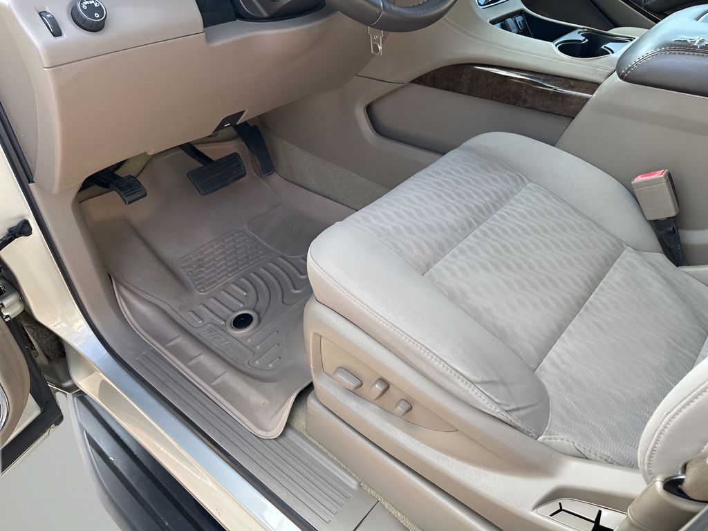 Used Car 2016 Chevrolet Suburban  Ls For Sale Under $20,000 In Austin, Texas