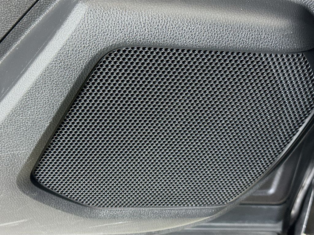 Thumbnail: 2023 Toyota Highlander - 19