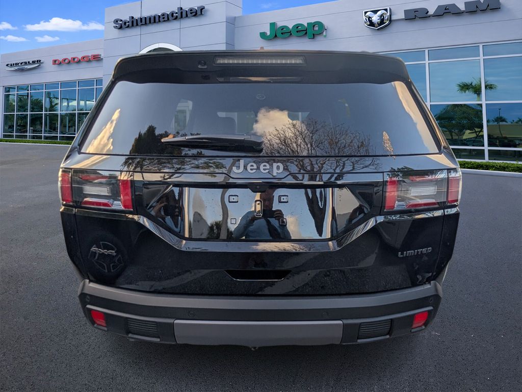 new 2026 Jeep Cherokee car, priced at $39,305