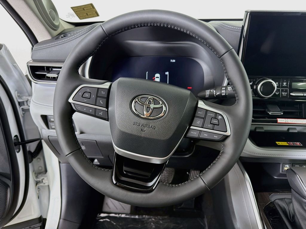 New 2026 Toyota Highlander SUV