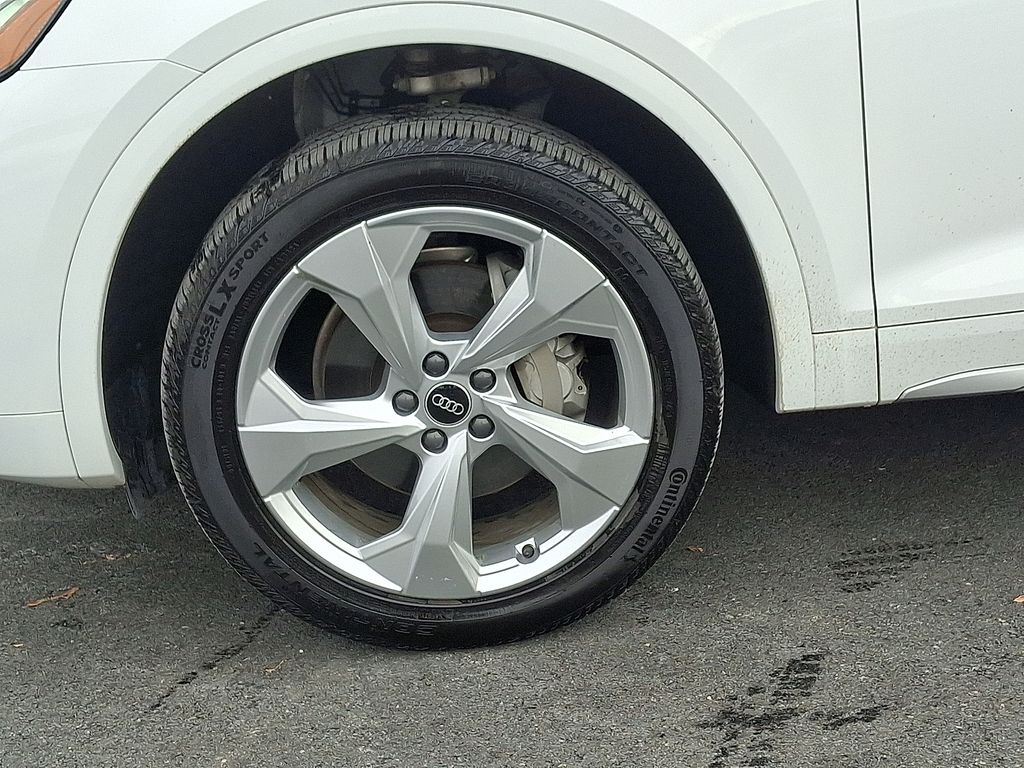 Thumbnail: 2023 Audi Q5 - 8