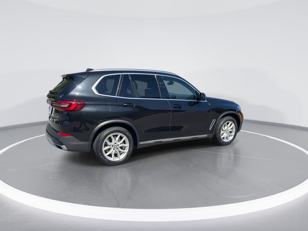 Thumbnail: 2022 BMW X5 - 8