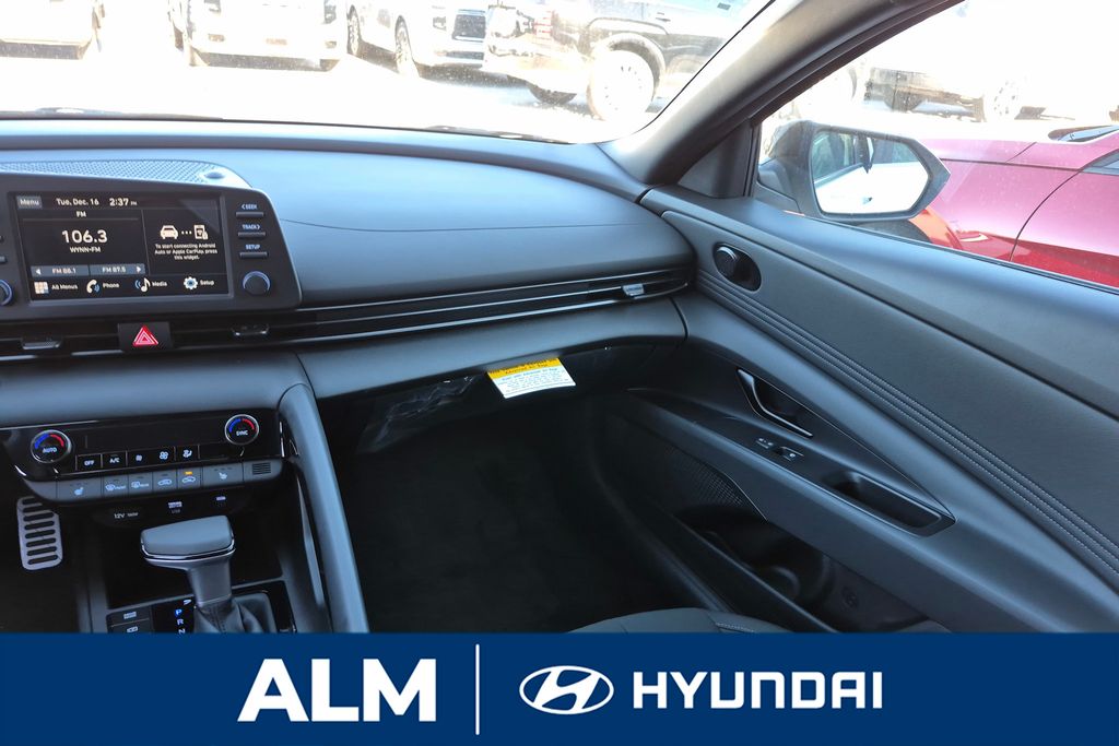 New 2026 White Hyundai SEL Sport image 22