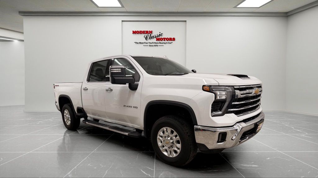 Summit White 2024 Chevrolet Silverado 2500HD LTZ Crew Cab 4WD Pickup Truck Four-Wheel Drive Automatic