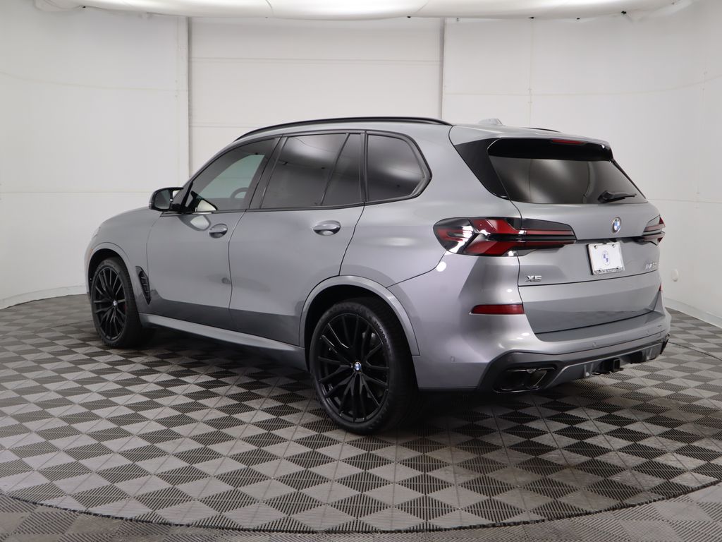 2024 BMW X5 M60i 7