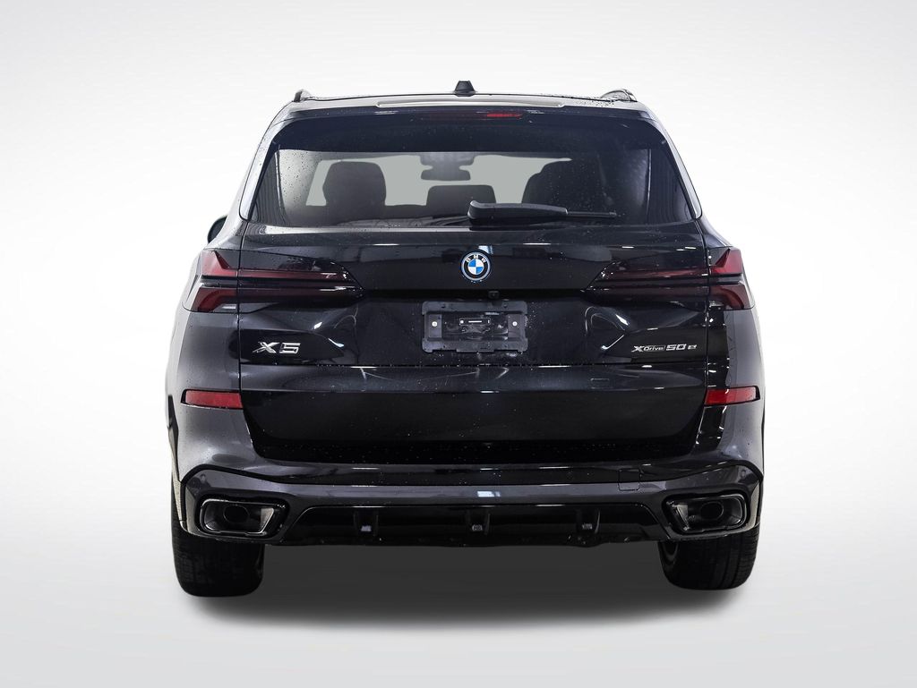 Thumbnail: 2026 BMW X5 - 4