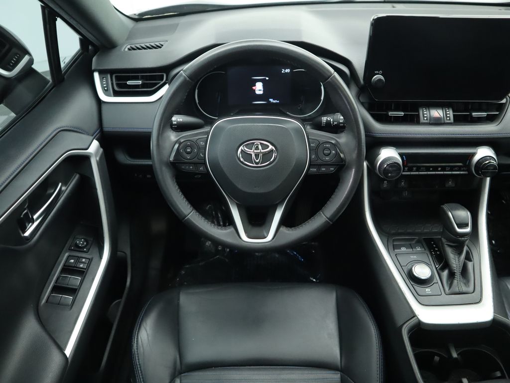 Thumbnail: 2023 Toyota RAV4 - 10