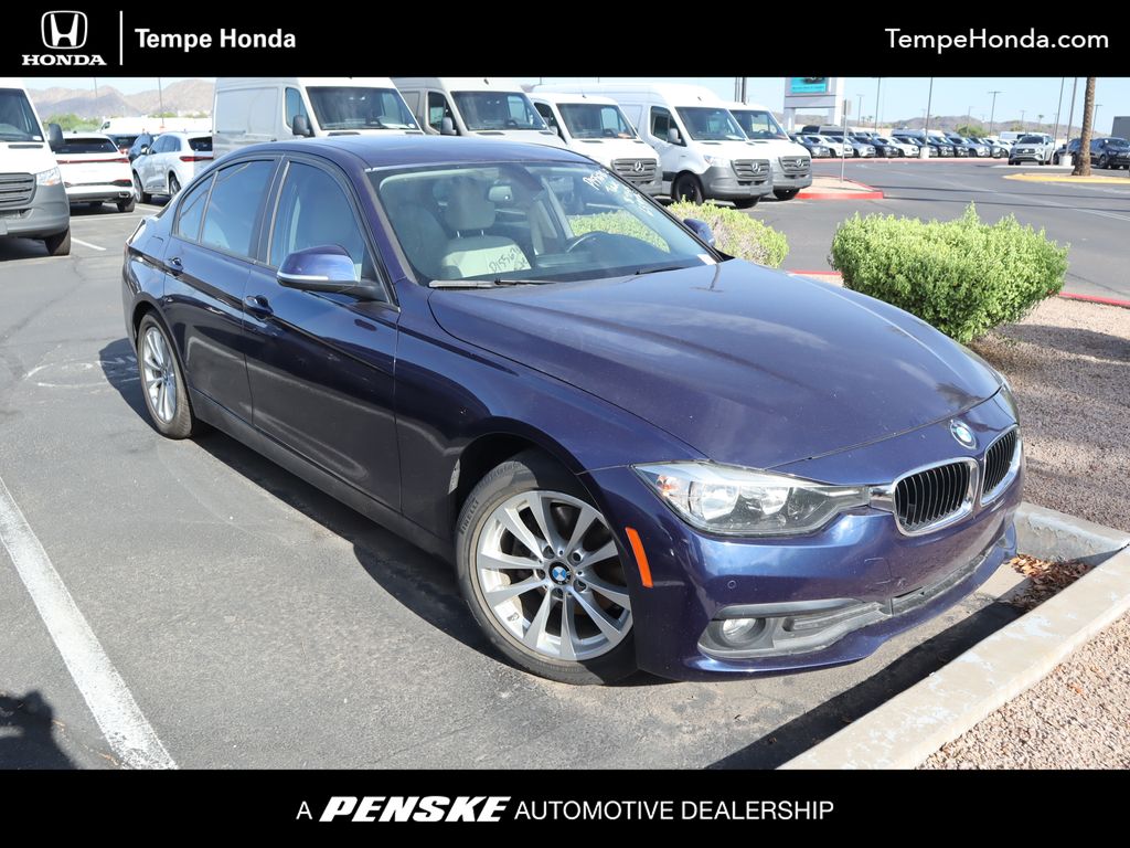 Thumbnail: 2017 BMW 3 Series - 1