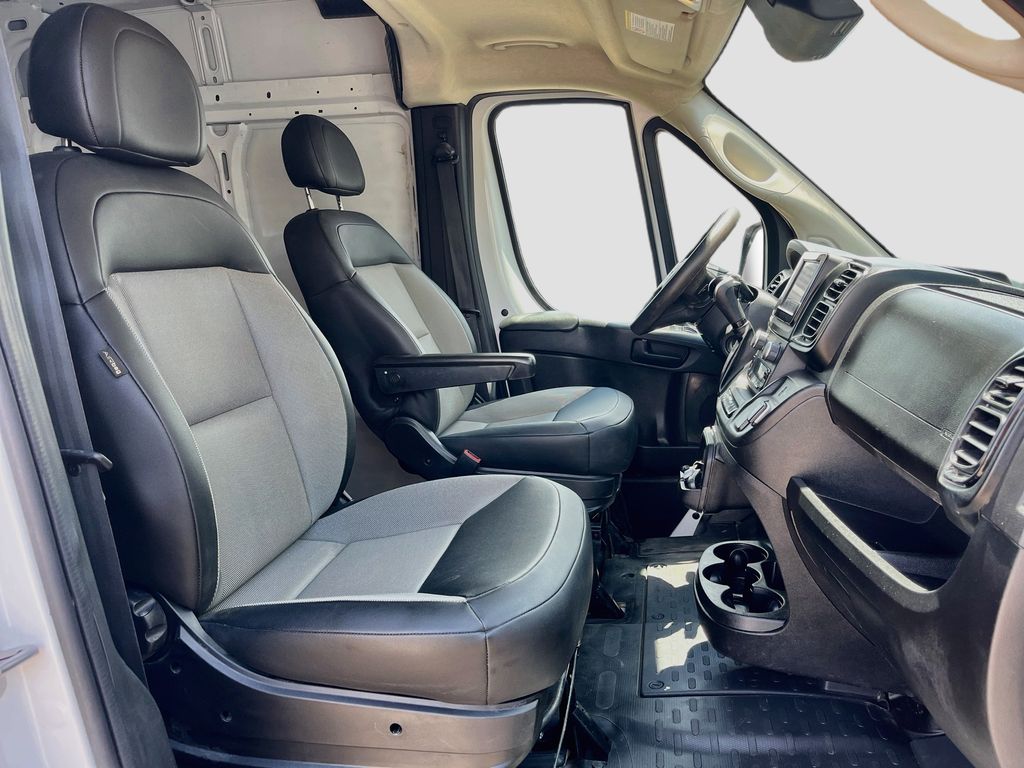 Used 2025 White Ram High Roof image 23