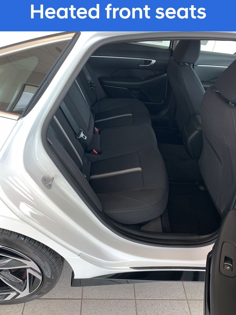 New 2026 White Hyundai SEL Sport image 11