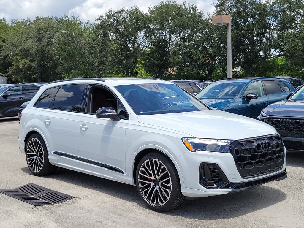 Glacier White Metallic 2026 Audi SQ7 SUV / Crossover All-Wheel Drive 8-Speed Automatic