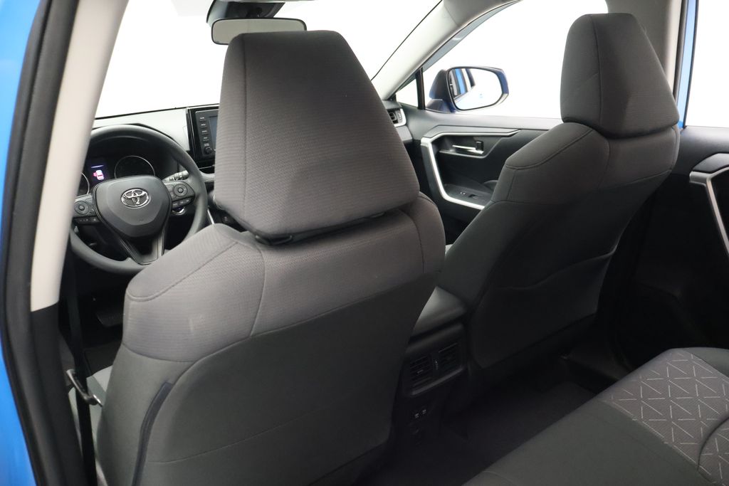 Thumbnail: 2019 Toyota RAV4 - 20