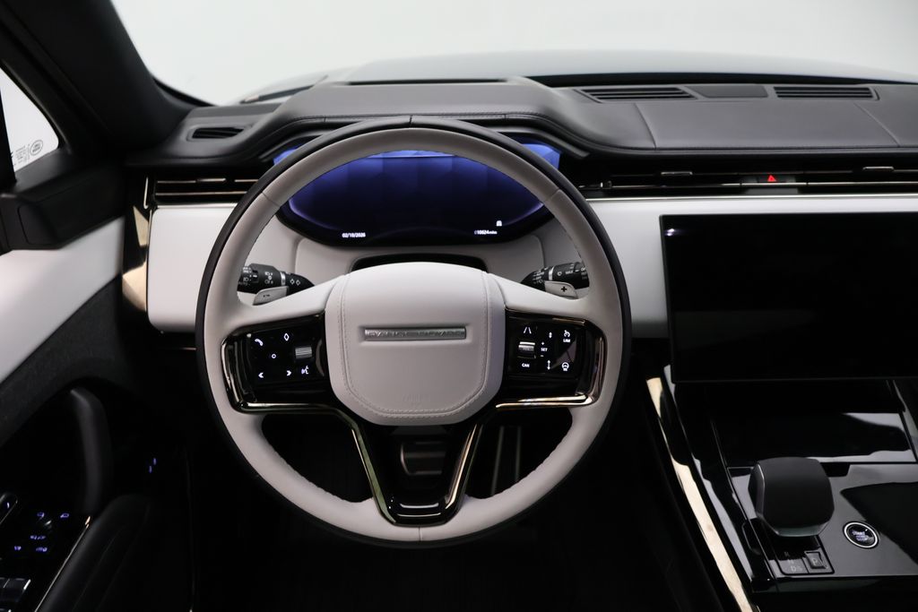 Thumbnail: 2025 Land Rover Range Rover Sport - 23