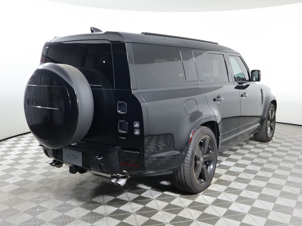 Thumbnail: 2025 Land Rover Defender - 5