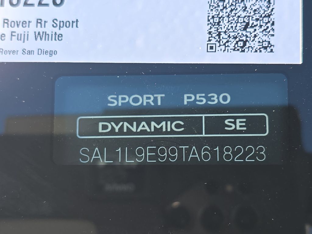 New 2026 White Land Rover Dynamic SE image 37