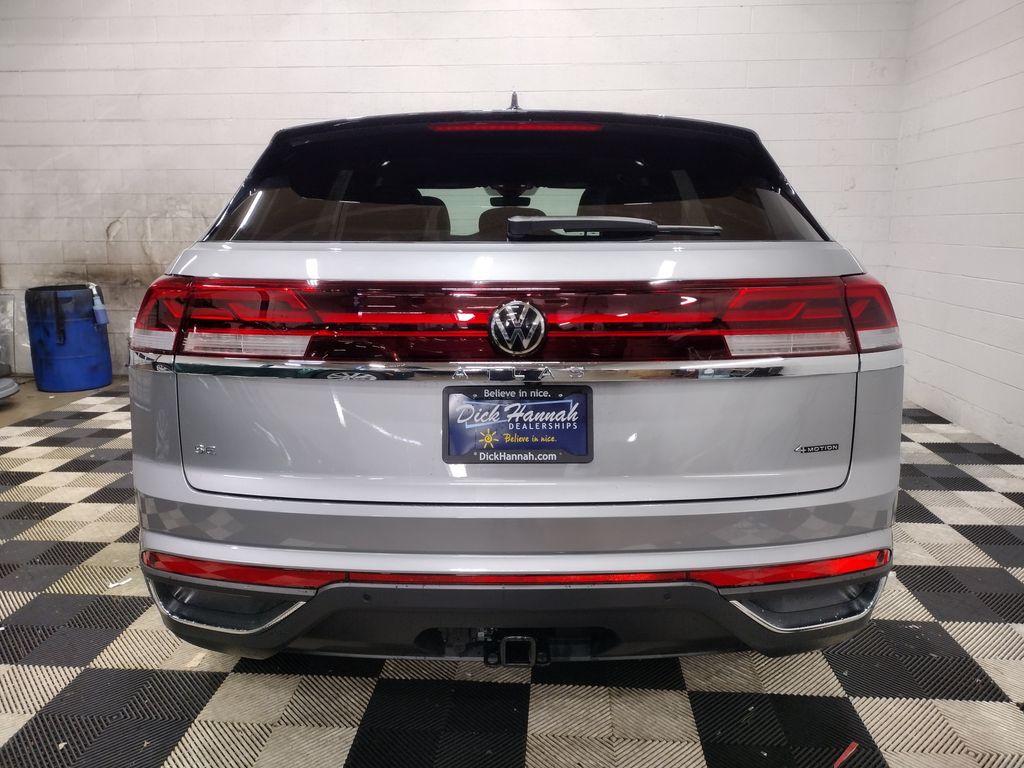 2025 Volkswagen Atlas Cross Sport 2.0T SE w/Technology
