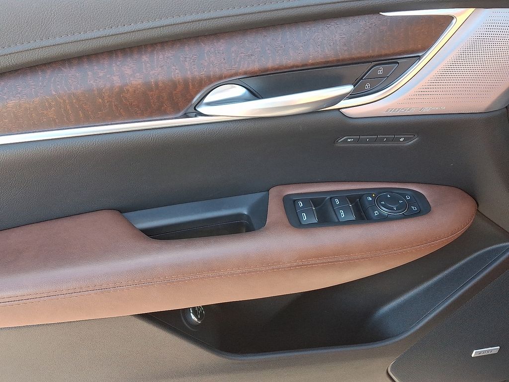 Thumbnail: 2025 Cadillac XT5 - 13