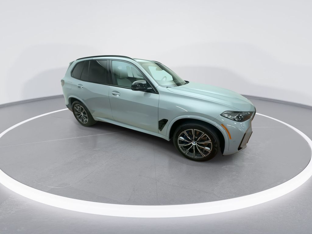 2025 BMW X5 M60i 2