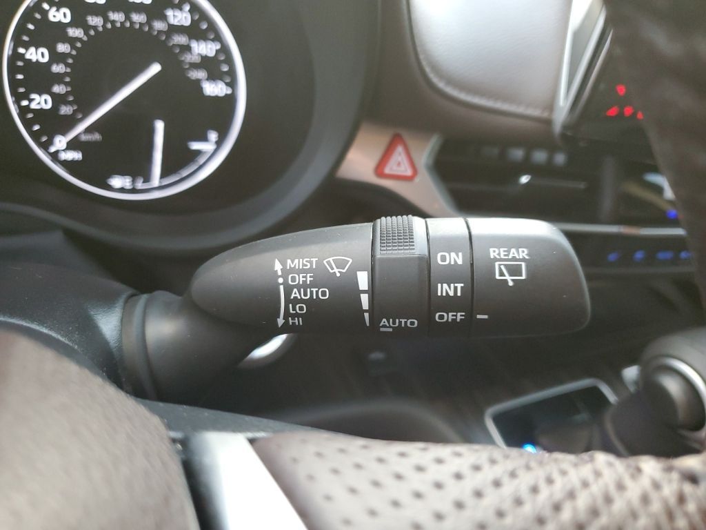 Used Car 2023 Toyota Sienna  Platinum For Sale Under $60,000 In Austin, Texas