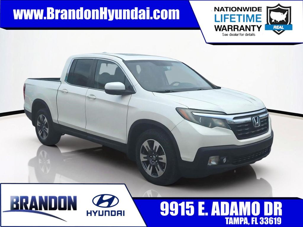 White 2019 Honda Ridgeline Pickup Truck Front-Wheel Drive 6-Speed Automatic