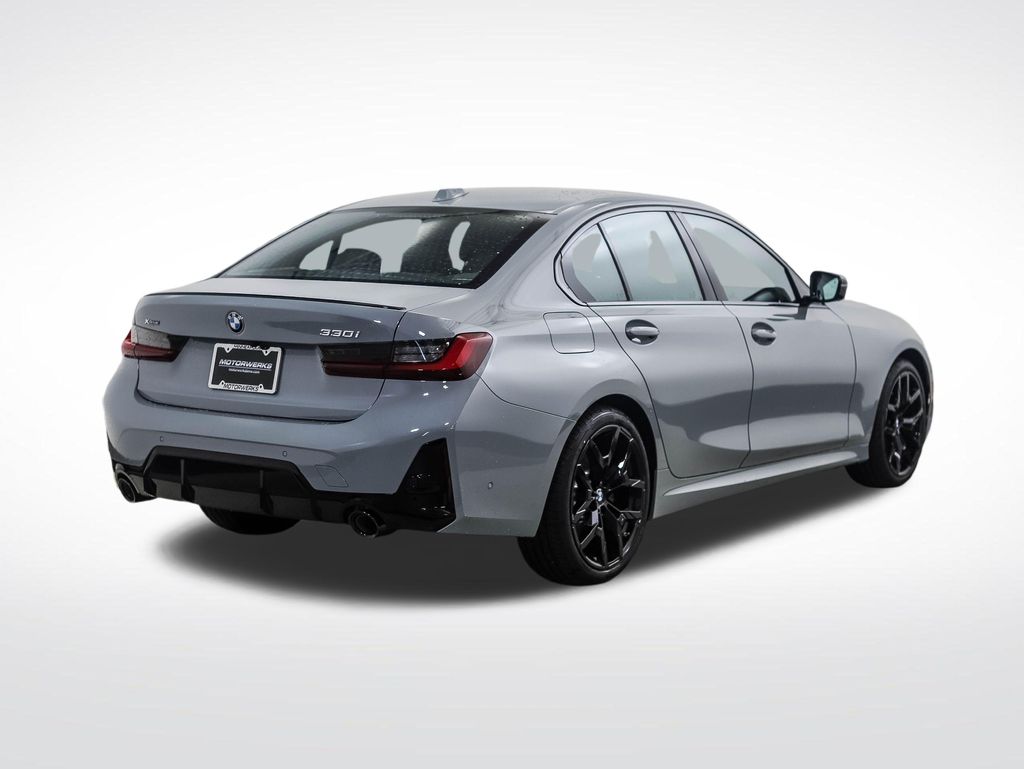 Thumbnail: 2026 BMW 3 Series - 5