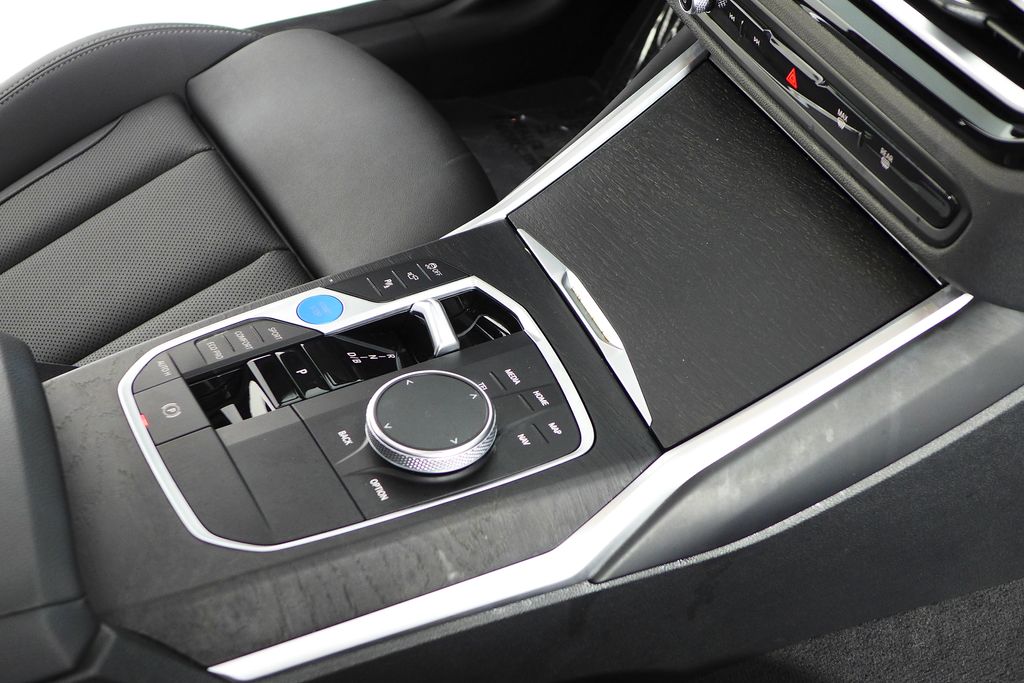 Thumbnail: 2023 BMW i4 - 15