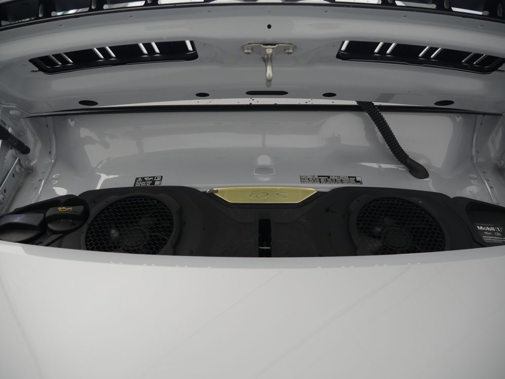 Thumbnail: 2026 Porsche 911 - 13