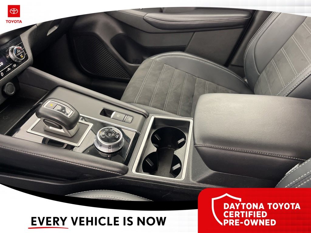 2024 Mitsubishi Outlander SE - Photo 24
