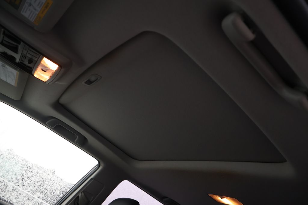 Thumbnail: 2019 Toyota 4Runner - 15