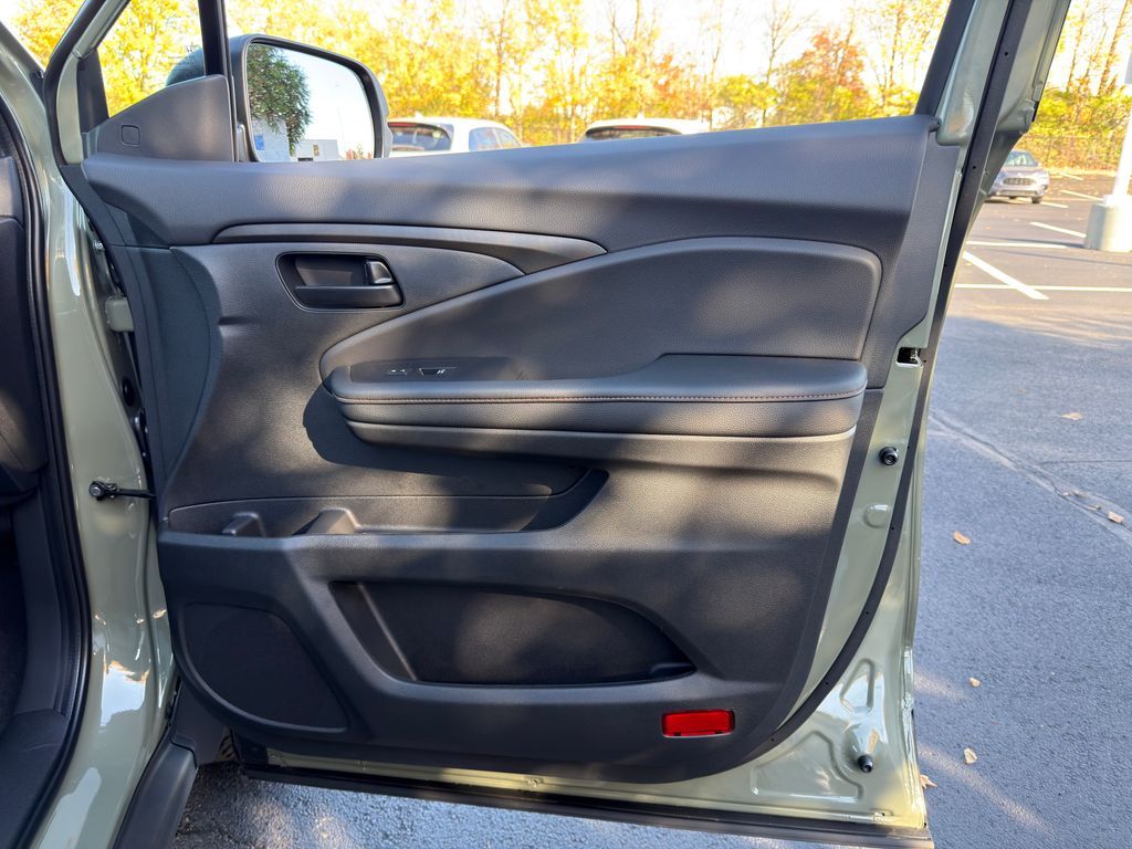 Thumbnail: 2026 Honda Ridgeline - 26