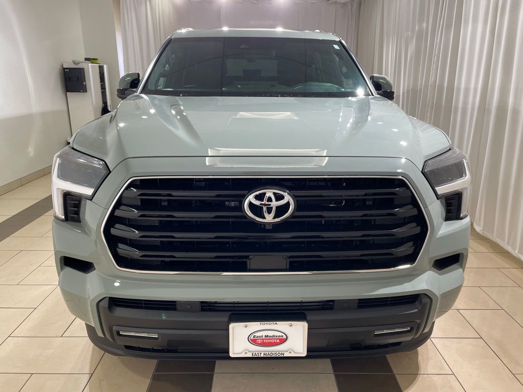 2025 Toyota Sequoia SR5 8